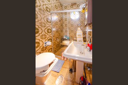 Casa à venda com 300m², 4 quartos e 2 vagasBanheiro suíte