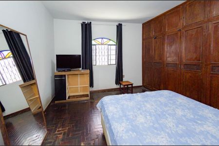 Casa à venda com 300m², 4 quartos e 2 vagasQuarto 2