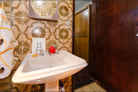 Casa à venda com 300m², 4 quartos e 2 vagasBanheiro suíte