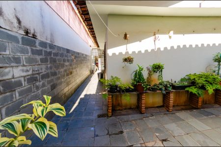 Casa à venda com 300m², 4 quartos e 2 vagasÁrea externa