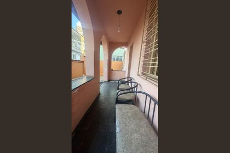 Casa à venda com 2 quartos, 100m² em Santa Tereza, Belo Horizonte