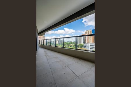 Apartamento para alugar com 124m², 3 quartos e 2 vagas Apartamento para alugar com 124m², 3 quartos e 2 vagasVaranda