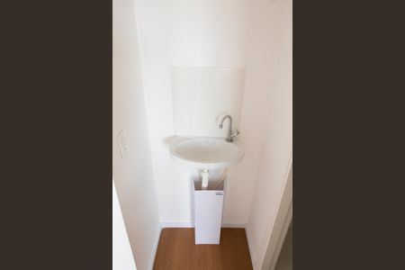 Apartamento à venda com 28m², 2 quartos e sem vaga Apartamento à venda com 28m², 2 quartos e sem vagaBanheiro