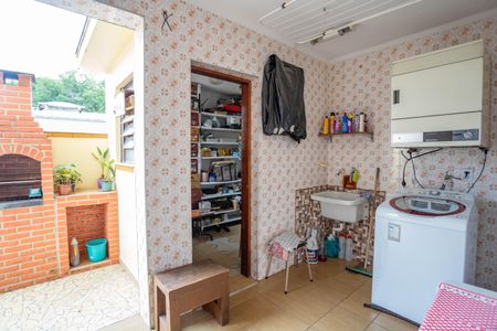 Casa à venda com 133m², 3 quartos e 2 vagas Casa à venda com 133m², 3 quartos e 2 vagasÁrea de serviço