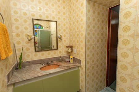 Casa à venda com 133m², 3 quartos e 2 vagas Casa à venda com 133m², 3 quartos e 2 vagasBanheiro da suíte