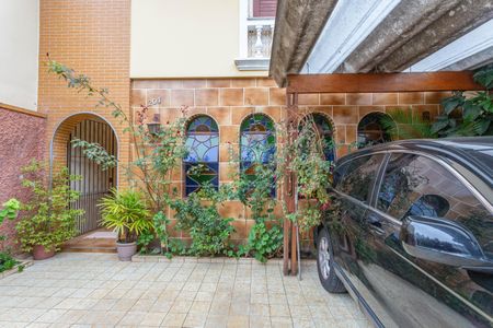 Casa à venda com 133m², 3 quartos e 2 vagas Casa à venda com 133m², 3 quartos e 2 vagasGaragem