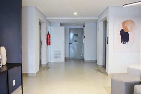 Apartamento à venda com 55m², 2 quartos e 1 vagaÁrea comum - Hall de entrada