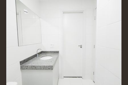 Apartamento à venda com 55m², 2 quartos e 1 vaga Apartamento à venda com 55m², 2 quartos e 1 vagaBanheiro da Suíte 1