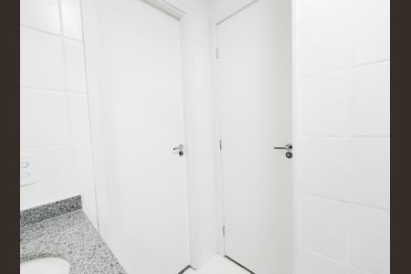 Apartamento à venda com 55m², 2 quartos e 1 vaga Apartamento à venda com 55m², 2 quartos e 1 vagaBanheiro da Suíte 1