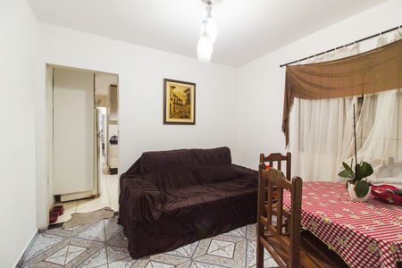 Casa à venda com 125m², 3 quartos e 2 vagas Casa à venda com 125m², 3 quartos e 2 vagasSala