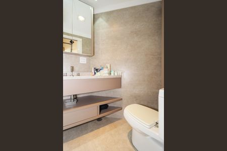 Apartamento à venda com 116m², 2 quartos e 2 vagasBanheiro da Suíte 1