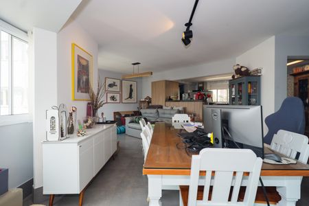 Apartamento à venda com 116m², 2 quartos e 2 vagasSala