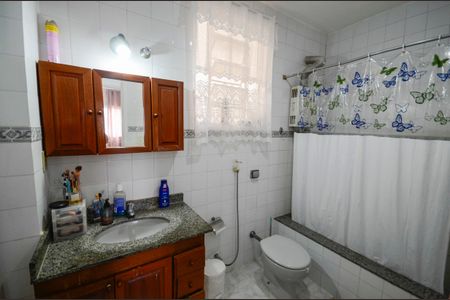 Apartamento à venda com 76m², 2 quartos e 1 vagaBanheiro
