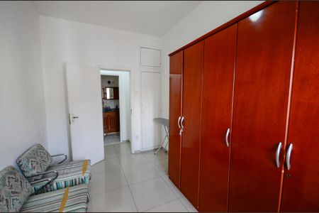 Apartamento à venda com 76m², 2 quartos e 1 vagaQuarto 2