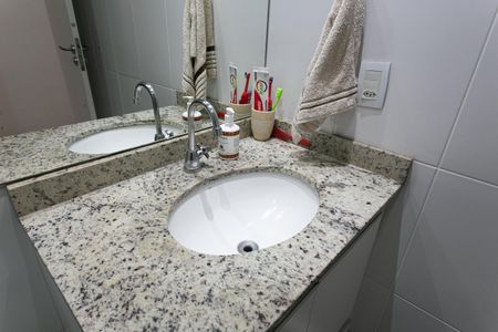 Apartamento à venda com 68m², 2 quartos e 1 vagaBanheiro Social