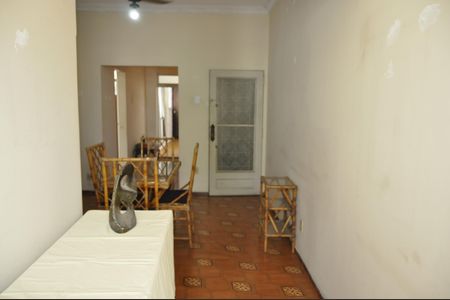 Apartamento para alugar com 65m², 2 quartos e 1 vagaSala