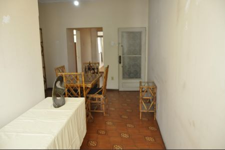 Apartamento para alugar com 65m², 2 quartos e 1 vagaSala