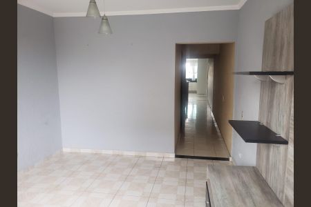 Casa à venda com 264m², 3 quartos e 3 vagasSala