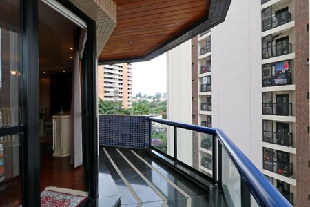 Apartamento à venda com 212m², 4 quartos e 3 vagasVaranda da Sala