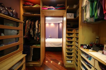 Apartamento à venda com 212m², 4 quartos e 3 vagasCloset da Suíte Master