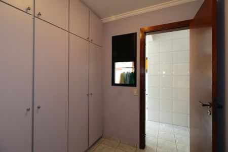 Apartamento à venda com 212m², 4 quartos e 3 vagasDespensa