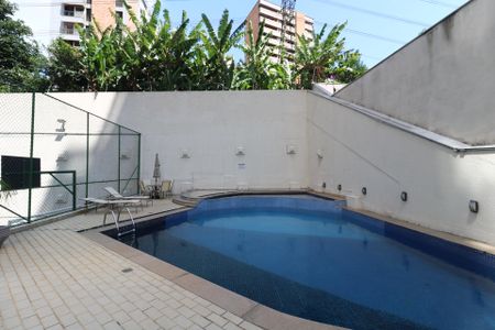 Apartamento à venda com 212m², 4 quartos e 3 vagasÁrea Comum - Piscina