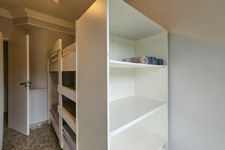 Apartamento para alugar com 207m², 3 quartos e 2 vagas Apartamento para alugar com 207m², 3 quartos e 2 vagasQuarto 2