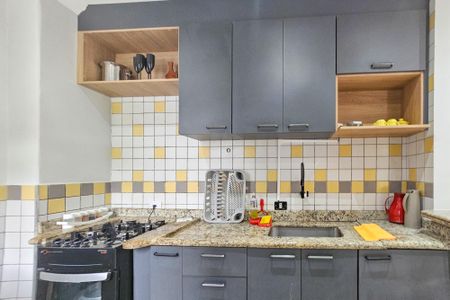 Apartamento para alugar com 207m², 3 quartos e 2 vagas Apartamento para alugar com 207m², 3 quartos e 2 vagascozinha