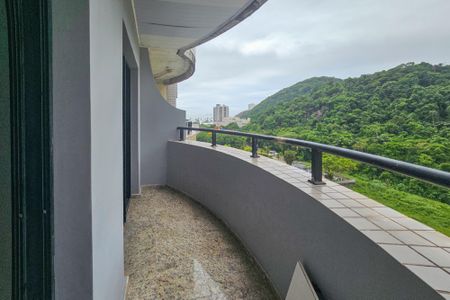 Apartamento para alugar com 207m², 3 quartos e 2 vagas Apartamento para alugar com 207m², 3 quartos e 2 vagasVaranda