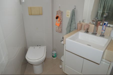 Apartamento à venda com 70m², 3 quartos e 2 vagasBanheiro da Suíte