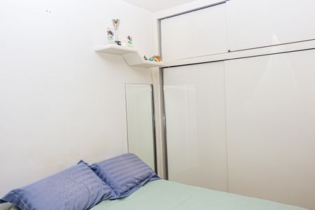 Casa à venda com 190m², 3 quartos e 2 vagas Casa à venda com 190m², 3 quartos e 2 vagasQuarto 2