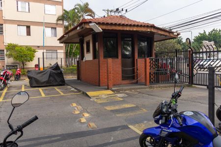 Apartamento para alugar com 66m², 2 quartos e 1 vaga Apartamento para alugar com 66m², 2 quartos e 1 vagaÁrea comum - Garagem