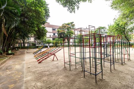 Apartamento para alugar com 66m², 2 quartos e 1 vaga Apartamento para alugar com 66m², 2 quartos e 1 vagaÁrea comum - Playground