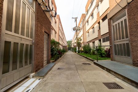 Apartamento para alugar com 66m², 2 quartos e 1 vaga Apartamento para alugar com 66m², 2 quartos e 1 vagaFachada do bloco