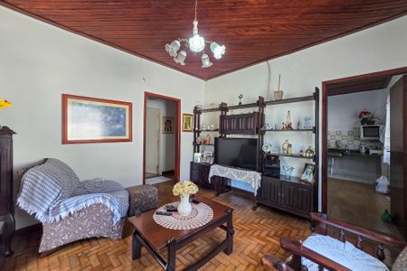 Casa para alugar com 180m², 1 quarto e 3 vagasSala