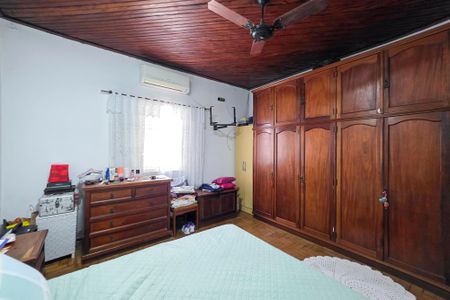 Casa para alugar com 180m², 1 quarto e 3 vagasQuarto