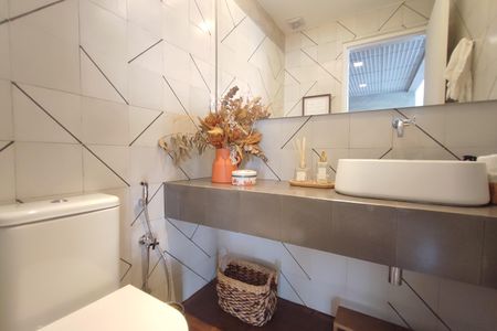 Apartamento à venda com 230m², 3 quartos e 3 vagasBanheiro de Serviço