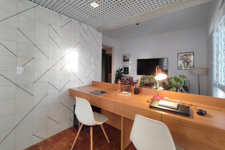 Apartamento à venda com 230m², 3 quartos e 3 vagasEscritório