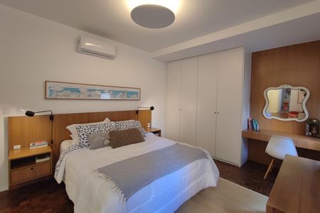 Apartamento à venda com 230m², 3 quartos e 3 vagasQuarto Suíte