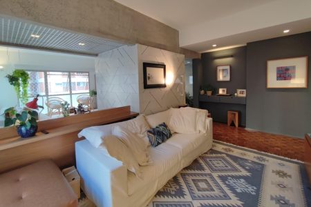 Apartamento à venda com 230m², 3 quartos e 3 vagasSala de TV