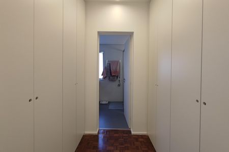Apartamento à venda com 230m², 3 quartos e 3 vagasCloset Suíte