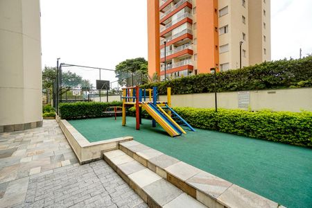 Apartamento à venda com 124m², 4 quartos e 3 vagasÁrea comum - Playground