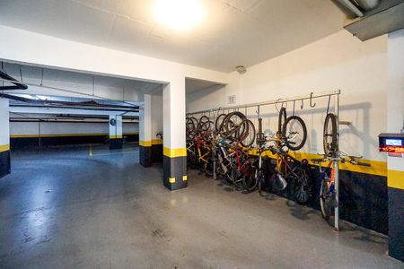 Apartamento à venda com 124m², 4 quartos e 3 vagasÁrea comum - Bicicletário