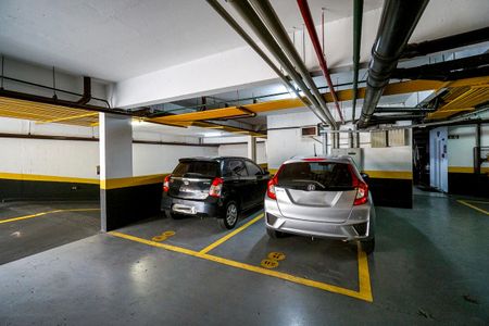 Apartamento à venda com 124m², 4 quartos e 3 vagasÁrea comum - Garagem