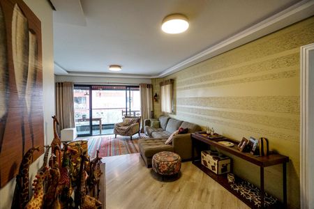 Apartamento à venda com 124m², 4 quartos e 3 vagasSala