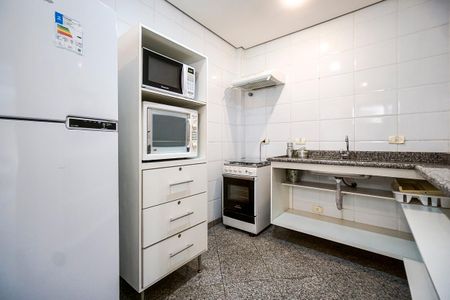 Apartamento à venda com 124m², 4 quartos e 3 vagasÁrea comum - Copa do salão de festas