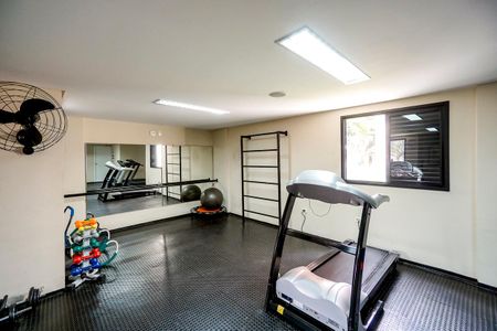 Apartamento à venda com 124m², 4 quartos e 3 vagasÁrea comum - Academia