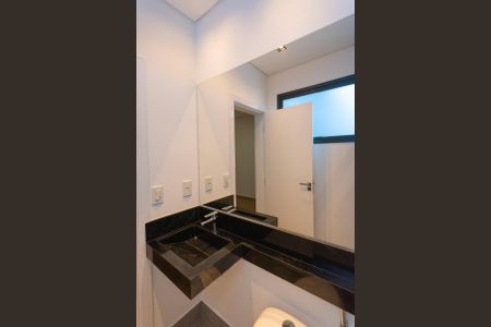 Casa de condomínio para alugar com 380m², 5 quartos e 4 vagasBanheiro da Suíte 4