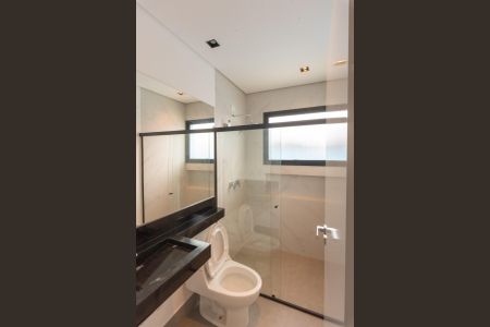 Casa de condomínio para alugar com 380m², 5 quartos e 4 vagasBanheiro da Suíte 2