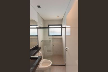 Casa de condomínio para alugar com 380m², 5 quartos e 4 vagasBanheiro da Suíte 2